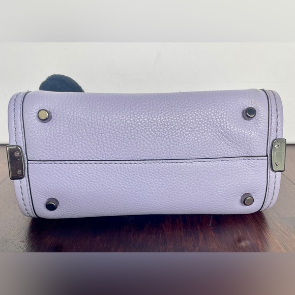 Coach, Collector's Piece-Limited Edition!Ariana Grande, Kitty mini swagger w/COA - Picture 4 of 16